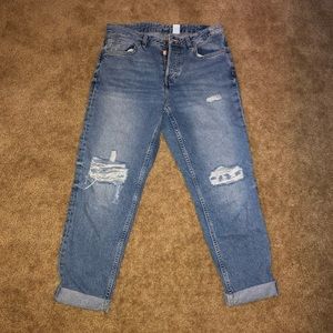 High waisted ripped boyfriend jeans